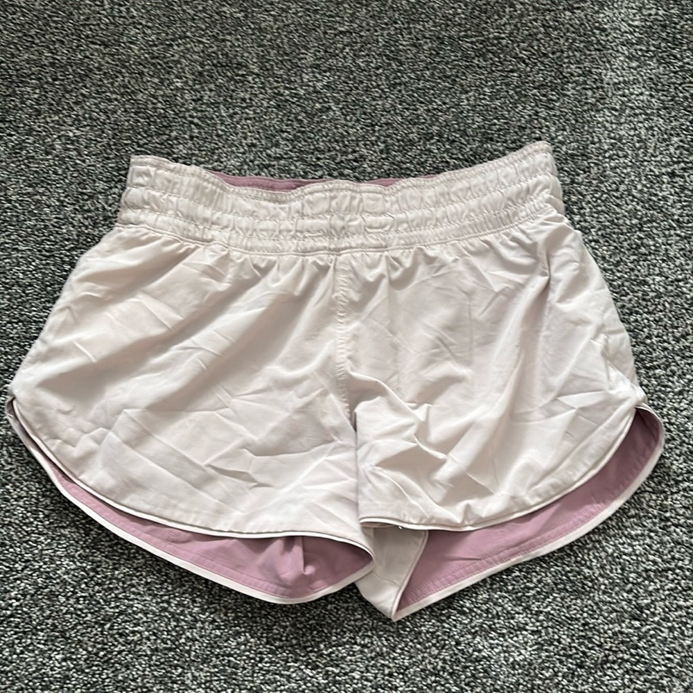 Light purple/pink lululemon shorts size 6